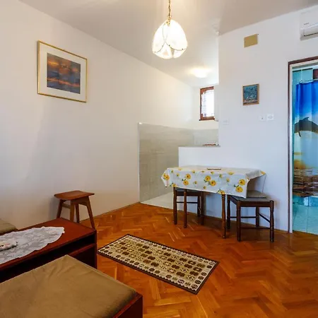 Ivica Apartment
