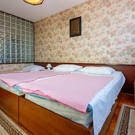 Apartment Ivica *